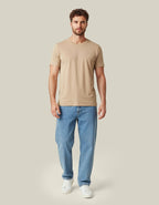 T-shirt Regular Fit in Latte | Print Nils Skarke (PriNS)
